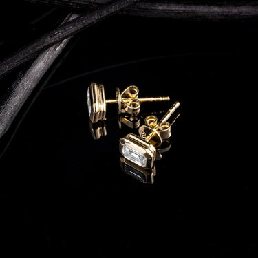 Essential Emerald Bezel Set Earring