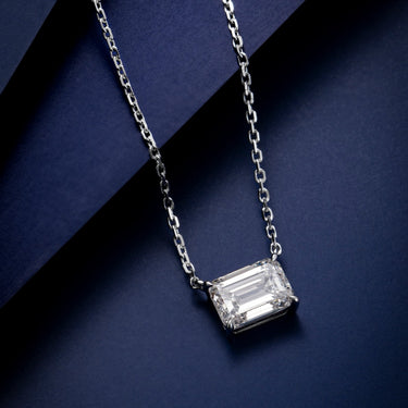 Essential Emerald Diamond Necklace