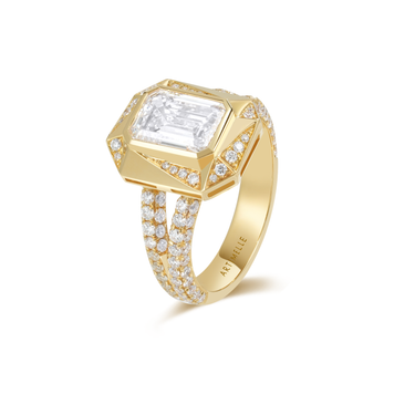 Facet Pulse Pavé Band Diamond Ring