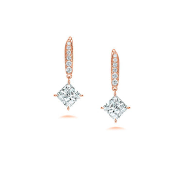 Aura Curve Princess Diamond Earrings