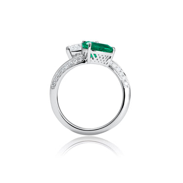 Petal Toi et Moi · 梨形培育钻石戒指