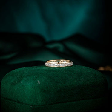 Essential Ring 6 (Emerald + Round)