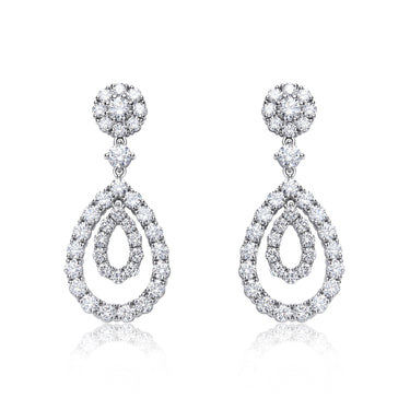 Petal Timeless · 梨形培育钻石坠型耳饰